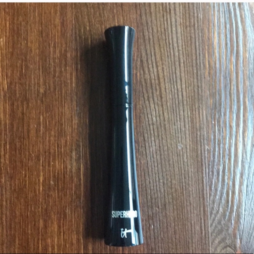 Brand New Full Size iT Superhero Mascara